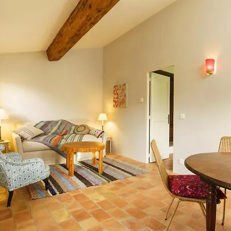 Sleeps 10 Pool Wifi Oppedette